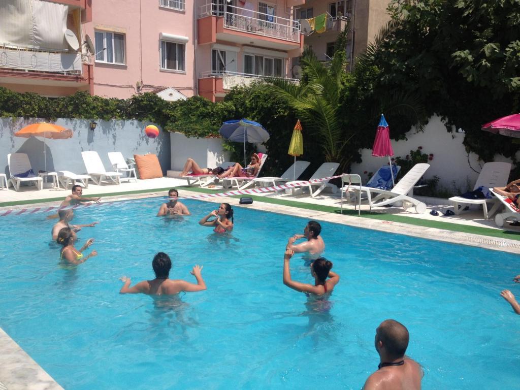 Ayda Hotel Kuşadası Buitenkant foto