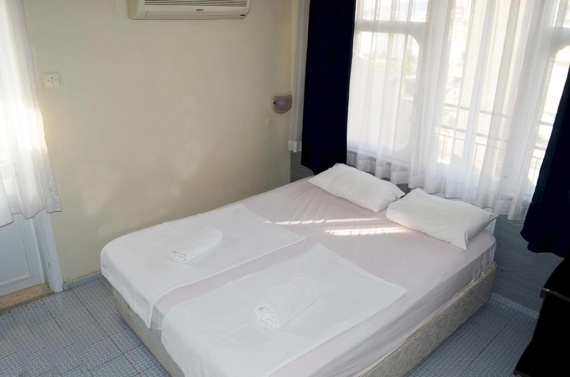 Ayda Hotel Kuşadası Buitenkant foto