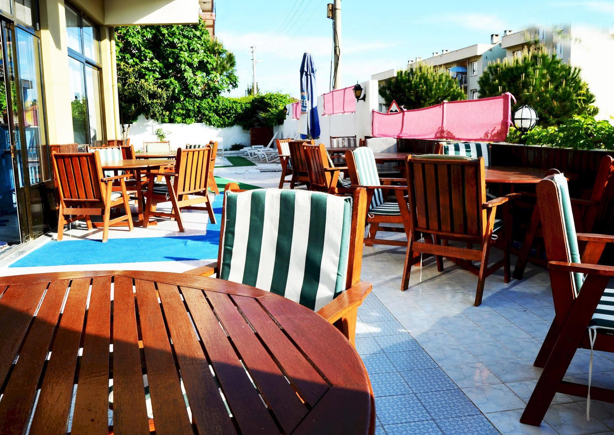 Ayda Hotel Kuşadası Buitenkant foto